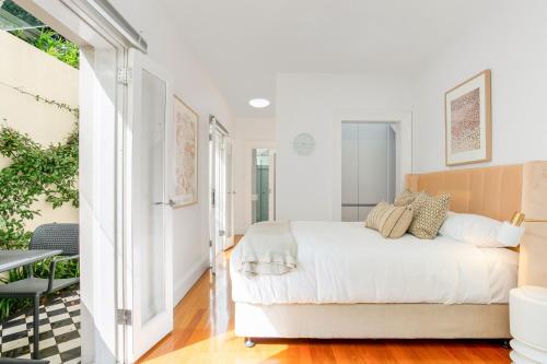 Cosy Inner West Studio with Courtyard - image 10