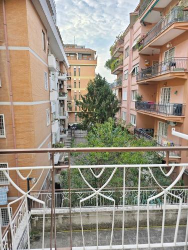 Elegant Apartament Talenti -2 Camere, 2 Bagni, Terrazza, Balcone, Parcheggio Gratuito, Rom (Foto 3)