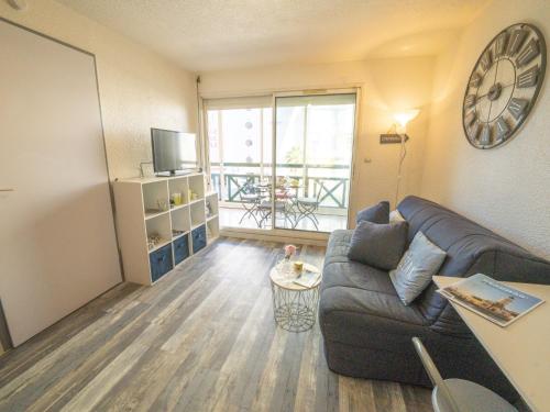 Apartment Les Terrasses du Lac-10 by Interhome in Le Grau-du-Roi