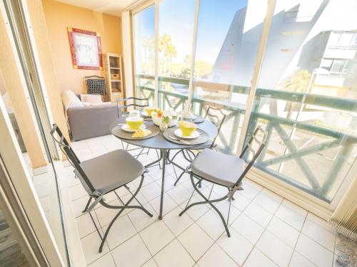 Apartment Les Terrasses du Lac-10 by Interhome in Le Grau-du-Roi