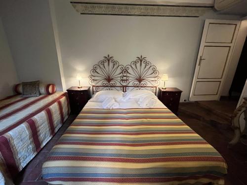 3 twin beds