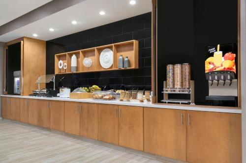 SpringHill Suites Holland - image 11