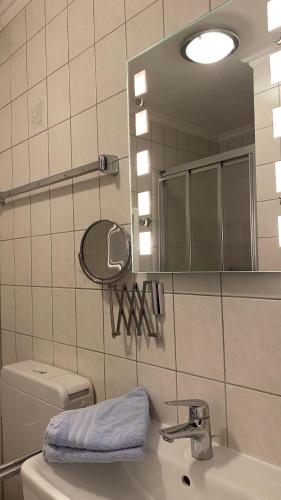 Bathroom, Seeschloßchen Ferienwohnung 4 in Busumer Deichhausen