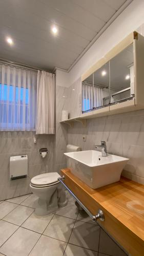 Bathroom, Seeschloßchen Ferienwohnung 6 in Busumer Deichhausen