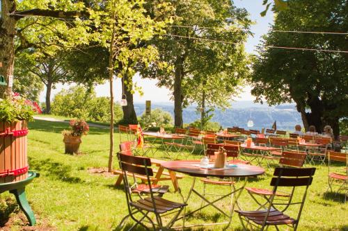 taman, Höhengasthaus Haldenhof (Hohengasthaus Haldenhof) in Sipplingen