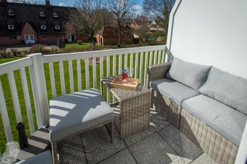 Balcony/terrace, Hus op de Wurth Ferienwohnung Ruheinsel in Busumer Deichhausen