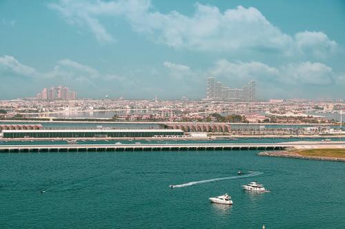 Excellent 2 Bedrooms Apartment with Sea View! Private Beach, La Vie in JBR!, Dubai (foto 4)