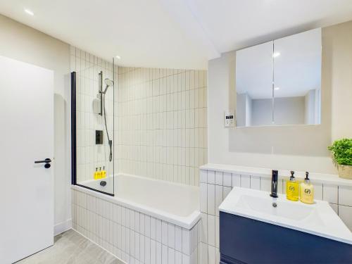 Be London - The Piccadilly Circus Residences - image 2
