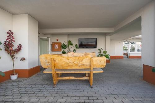 Rooftop City Residence - image 14