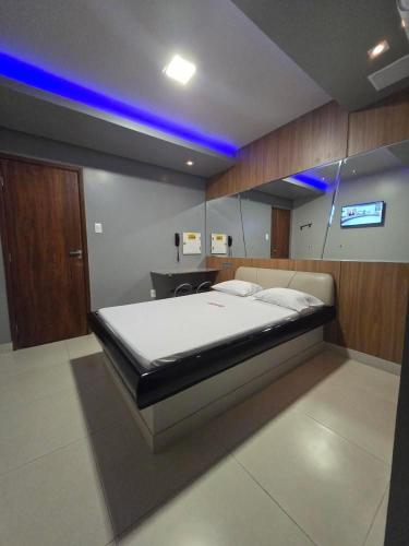 Double Room with Private Bathroom image 5