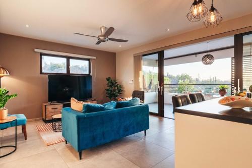 2BR LXRY Jansofat tropic oasis apt & pool in 紐波特