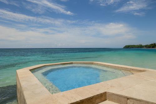 Sandals Royal Plantation All Inclusive - Couples Only - 수영장