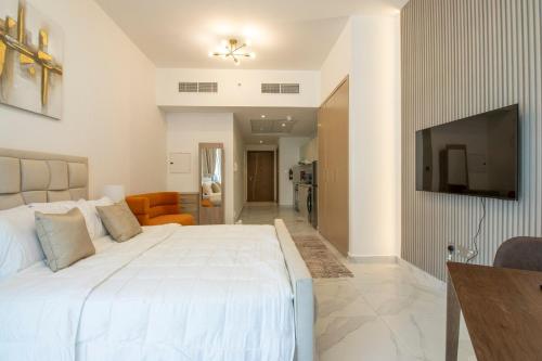 Millenium Binghatti Residences Business Bay- Stylish Studio with Canal View, Dubai (Foto 3)