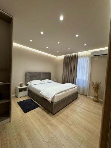 Ajza Apartment, Tirana
