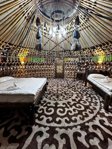 Ethnochill Karakol yurt camping in คาราคล
