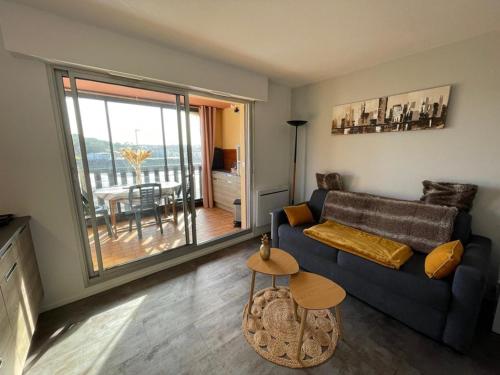 Appartement proche plage avec piscine, parking et animaux admis - FR-1-413-215