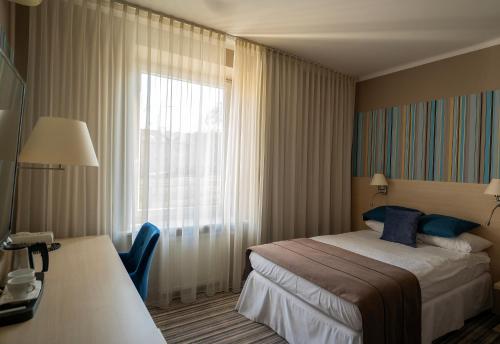 1 twin bed
