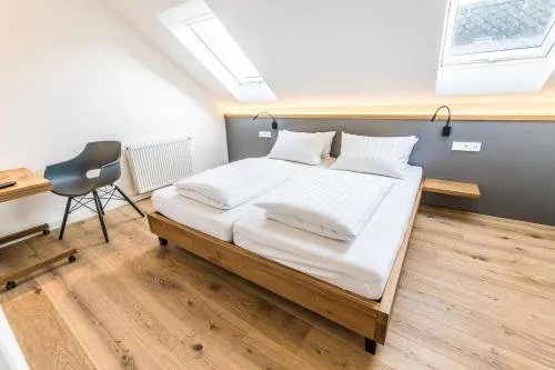 BG Living & Hosting - Historisches Ferienhaus "Saustall" im Zentrum von Wittlich - Nähe Mosel & Eifel, Privatparkplatz, WLAN, bis 4 Personen in Wittlich, Deutschland