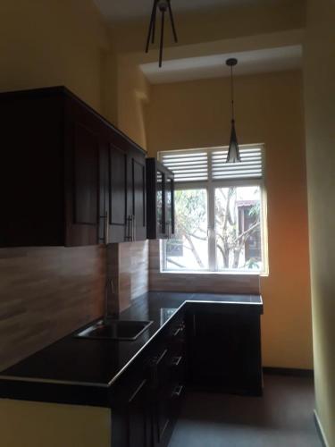 Kitchen, Jaans Inn in Ratmalana Airport