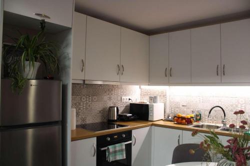 New house in Piraeus in ไพเรียส