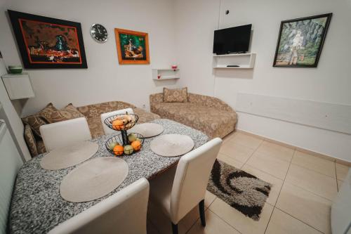 B&B Passage - image 12