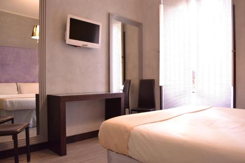 Tiburtina House - main image