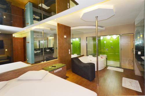Love Time Hotel (Adult Only) – Rio de Janeiro, VA
