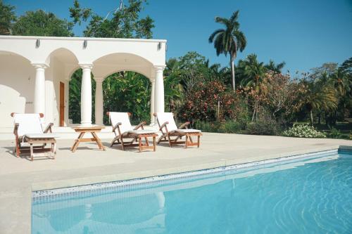 Villa Paradise Garden in Cabuya