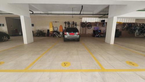 Condomínio Costa Azure - Apto com 2 Dormitórios, 2 Banheiros e Ar Condicionado ao Lado da Praia de Riviera de São Lourenço e Itaguaré Condomínio Costa Azure - Apto com 2 Dormitórios, 2 Banheiros e Ar Condicionado ao Lado da Praia de Riviera de São Lourenço e Itaguaré