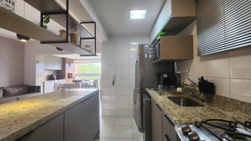 Condomínio Costa Azure - Apto com 2 Dormitórios, 2 Banheiros e Ar Condicionado ao Lado da Praia de Riviera de São Lourenço e Itaguaré Condomínio Costa Azure - Apto com 2 Dormitórios, 2 Banheiros e Ar Condicionado ao Lado da Praia de Riviera de São Lourenço e Itaguaré