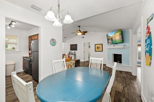 Dog-Friendly St. Augustine Retreat Near Downtown & Beach with EV Charging, St. Augustine