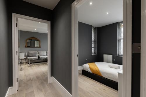 Superb 2 Bedroom Apartment near Edgware Road Station - image 11