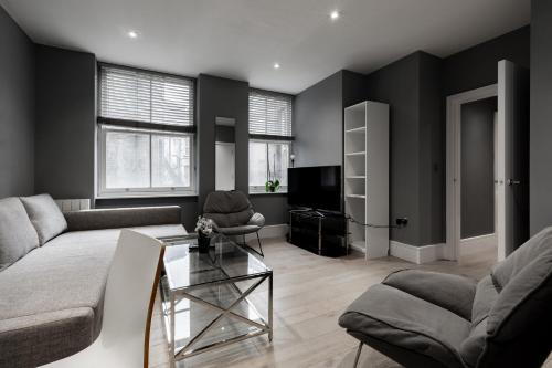 Superb 2 Bedroom Apartment near Edgware Road Station - image 10
