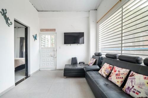 Casa Familiar Wifi TV Jacuzzi Apulo
