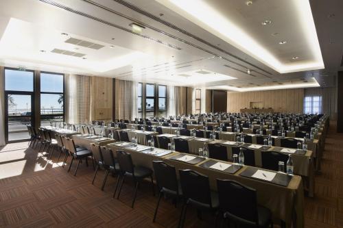 Real Marina Hotel & Spa - image 7