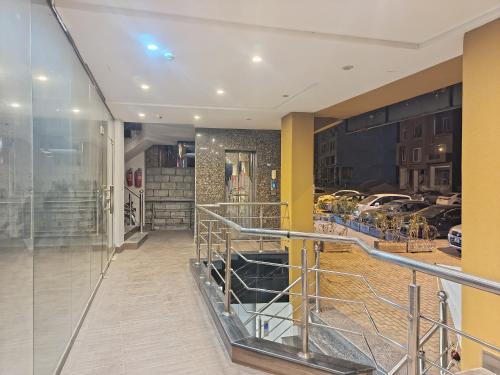 Luxury 1BHK with Balcony & Stunning City Views - image 3