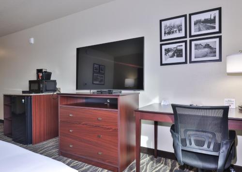 Cobblestone Hotel & Suites - Rhinelander - image 9