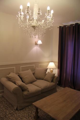 Bastille Hostel - image 7