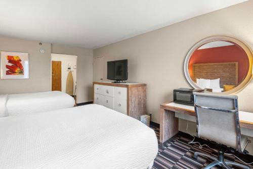 Red Lion Hotel Charlotte – Charlotte, NC