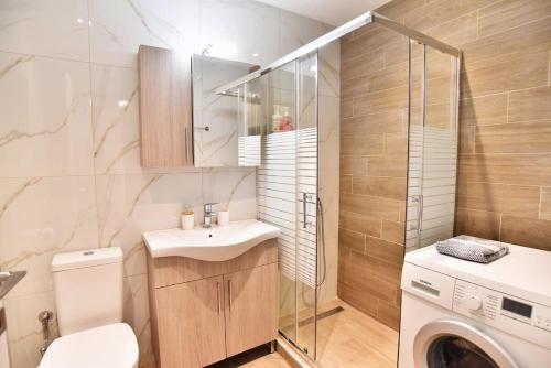 Adams Suite 2 Adams Suite 2