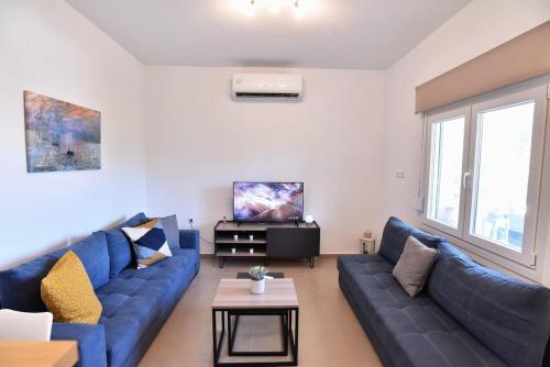 Adams Suite 2 Adams Suite 2