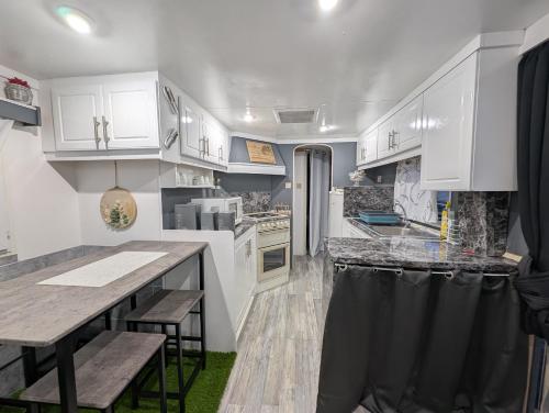 Facilities, Mobil-home entre terre et mer in Les Loges