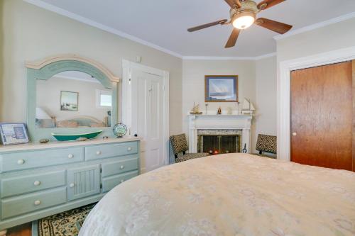 Quaint Beverly Townhome Walk to Beach and Downtown! - image 7