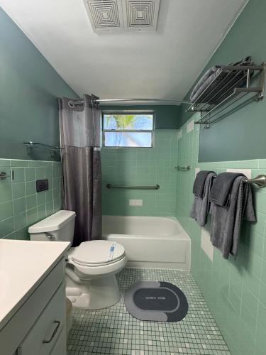 Sheridan Suites Apartments - image 14