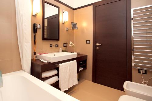Les Fleurs Luxury House - image 5