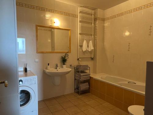 Apartament z widokiem na centrum i darmowym parkingiem, Warsaw (photo 4)