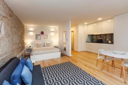 Oporto Local Studios - image 3