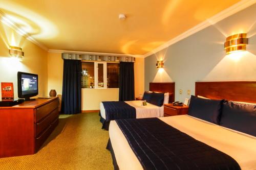 2 double beds
