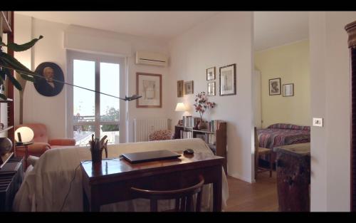 Entire two-room apartment 10 minutes from the Fashion and Design, Milano