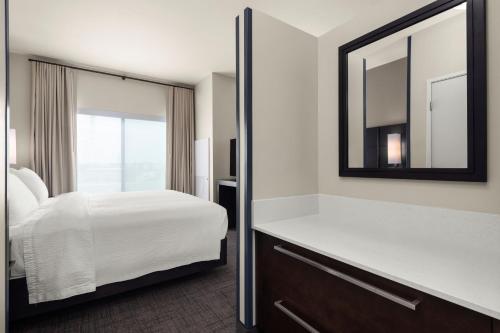 Residence Inn by Marriott East Peoria - image 2